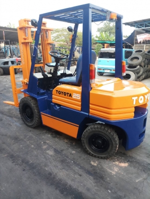 อาร์ ซี เอช โฟรคลิฟท์ โฟรคลิฟท์ ขาย โตโยต้า รุ่น 5 ดีเซล 2.5 ตัน อาร์ ซี เอช โฟรคลิฟท์ โฟรคลิฟท์ ขาย โตโยต้า รุ่น 5 ดีเซล 2.5 ตัน