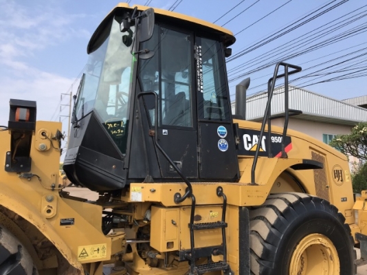 ขายรถตักล้อยาง CAT 950H ปี 2010 นำเข้าเองจากญี่ปุ่น สภาพสวยพร้อมใช้ มีVDOการทำงานครับ