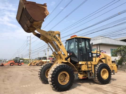 ขายรถตักล้อยาง CAT 950H ปี 2010 นำเข้าเองจากญี่ปุ่น สภาพสวยพร้อมใช้ มีVDOการทำงานครับ