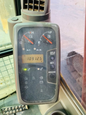 ขาย 1,250,000 HITACHI zx 200-1 ไฟฟ้าครบ เครื่องดี ปั้มแรง เอวแน่น ช่างล่างเต็ม แอร์หนาว เอกสารแจ้งจำหน่าย รถสวยพร้อมใช้งาน รถอยู่ ปทุมธานี  สามโคก 090-772-3710 090-772-3708