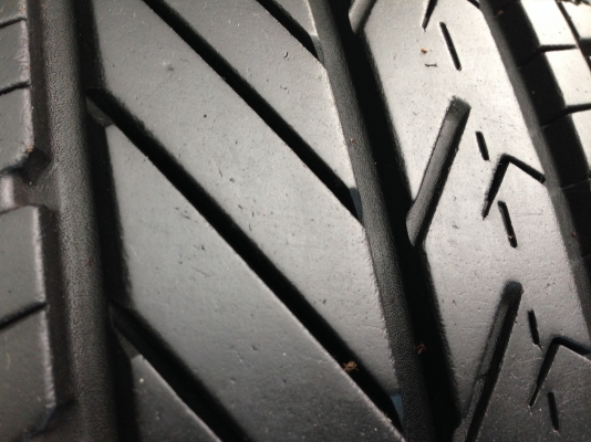 ยาง 185-55 r 15 2เส้น ต้นปี 16 ยาง 185-55 r 15 2เส้น ต้นปี 16