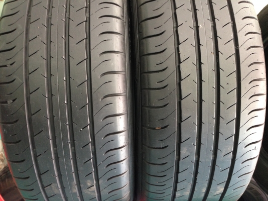 ขายยาง 215-55 r 17 2เส้น Dunlop ต้นปี 16