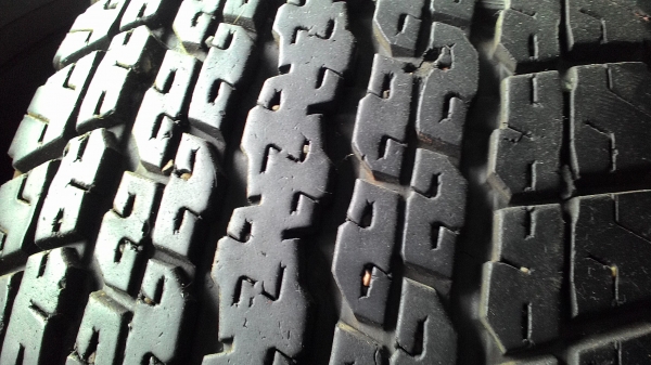 ยาง255-65 r 17 4เส้น ปี13