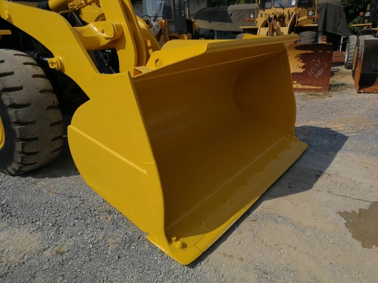 โปรโมชั่นครบรอบ 5ปี ขายถูก KOMATSU WA320-6 สภาพสวย นำเข้าจากญี่ปุ่น โทร.090-986-2521 อ๊อบ