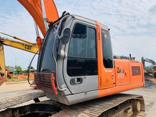 ขาย 1,850,000 แบคโฮบูมยาว 18 ม. HITACHI ZX210LC-1 ทำงาน 10,000 ชม. เครื่องดี ปั้มแรง เอวแน่น ช่วงล่างเต็ม แอร์หนาว เอกสารใบแจ้งจำหน่าย รถสวยพร้อมใช้งาน รถอยู่ ปทุมธานี สามโคก 090-772-3710 090-772-3708