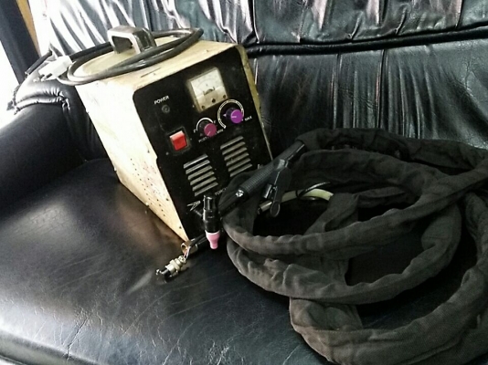 ตู้เชื่อมสแตนเลส TIG 180 พร้อมสาย การ์ดระบบแนวนอน