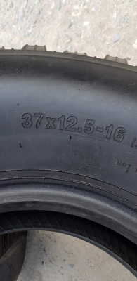 ขายยาง 37&quot; ขอบ 16&quot;