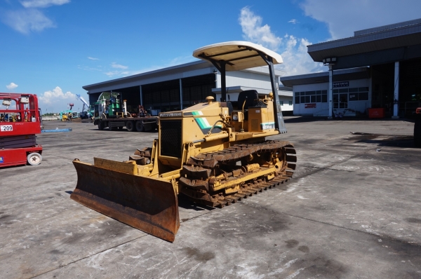 รถดันดิน BD2G-2 นำเข้าญี่ปุ่น โทร 0934649555