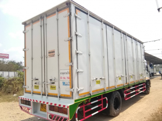 6 ล้อใหญ่ EURO1 ISUZU FTR 200 แรงม้า คอมมอนเรว * ยาว 7.20ม.* รถสวยเดิม+สภาพพร้อมใช้งาน * รถห้างแท้ *