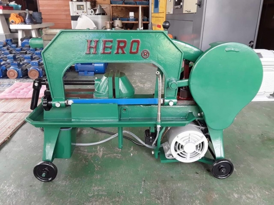 ขายเครื่องเลื่อย HERO 14 นิ้ว ใช้ไฟบ้าน 220V. มี 3 รุ่น ราคาตามอ๊อฟชั่น  1.ขาย 12,000 ไม่มีปีก ไม่มีปั๊มน้ำ 2.ขาย 15,000 มีปีกรางน้ำ ไม่มีปั๊มน้ำ 3.ขาย 17,000 มีปีกรางน้ำ มีปั๊มน้ำ  อุปกรณ์ครบ เครื่องแรง น้ำกระฉูด สั่งทำได้ ขายของดีครับ สภาพสินค้า 98\% อยู