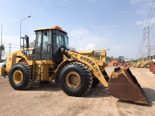 ขายรถตักล้อยาง CAT 950H ปี 2010 นำเข้าเองจากญี่ปุ่น สภาพสวยพร้อมใช้ มีVDOการทำงานครับ