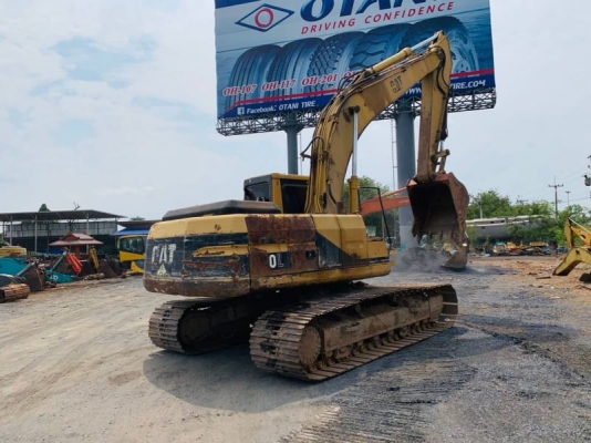 ขาย 850,000 CAT 320 Lเครื่องดี ปั้มแรง เอวแน่น ช่วงล่างเต็ม โซ่ใหม่ ใบแทรคสวย แอร์หนาว เอกสารอินวอยทร์ รถสวยพร้อมใช้งาน รถอยู่ ปทุมธานี สามโคก 090-772-3710 090-772-3708