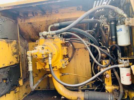 ขาย 850,000 CAT 320 Lเครื่องดี ปั้มแรง เอวแน่น ช่วงล่างเต็ม โซ่ใหม่ ใบแทรคสวย แอร์หนาว เอกสารอินวอยทร์ รถสวยพร้อมใช้งาน รถอยู่ ปทุมธานี สามโคก 090-772-3710 090-772-3708