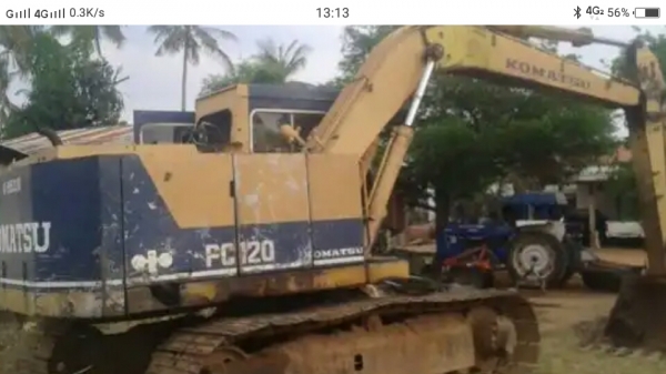 PC.  100-2   มีลายแย็ก. แถมหัวแย็กให้ด้วย ซื้อเก่าญีนมาหนึ่งแสนสองหมืน ยังไม่ได้ใช้เลยบุ้งกีี้1ลูก