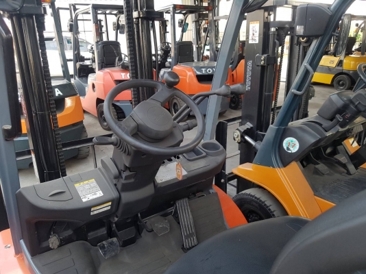 TOYOTA 2.5 ตัน รุ่น8 เบนซิน เกียร์ออโต้ ชั่วโมงน้อย 1,XXX เท่านั้น รถสวย ไม่เคยใช้งานในไทย ชมเครื่องจักร โฟล์คลิฟท์ รอก นับ1,000รายการจากญี่ปุ่นwww.paholgroup.com