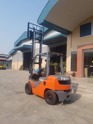 TOYOTA 2.5 ตัน รุ่น8 เบนซิน เกียร์ออโต้ ชั่วโมงน้อย 1,XXX เท่านั้น รถสวย ไม่เคยใช้งานในไทย ชมเครื่องจักร โฟล์คลิฟท์ รอก นับ1,000รายการจากญี่ปุ่นwww.paholgroup.com