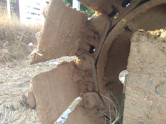 PC.  100-2.    มีลายแย็ก. แถมหัวแย็กให้ด้วย  บุ้งกีี้1ลูก   (มีวีดีโอให้ดู)   ช่วงล่างดี  โลเลอร์ ใหม่  ไม่มีแตก  ทัคลายมาก็ได้