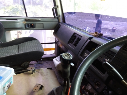 ขาย10ล้อ แม่-ลูก สองเพลาดั้ม 210  วางเครื่อง240 โบ แรงม้า  พร้อมใช้งาน  เล่มพร้อมโอน...088-3970475  พงศกร