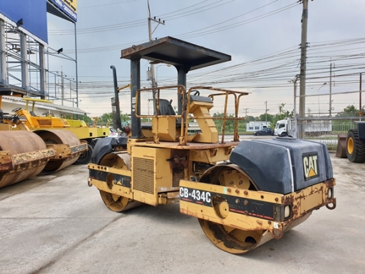 ขายรถบดอัดสั่นสะเทือน ยี่ห้อ CATERPILLAR CB434C นำเข้าจาก USA ไม่เคยใช้งานในไทย