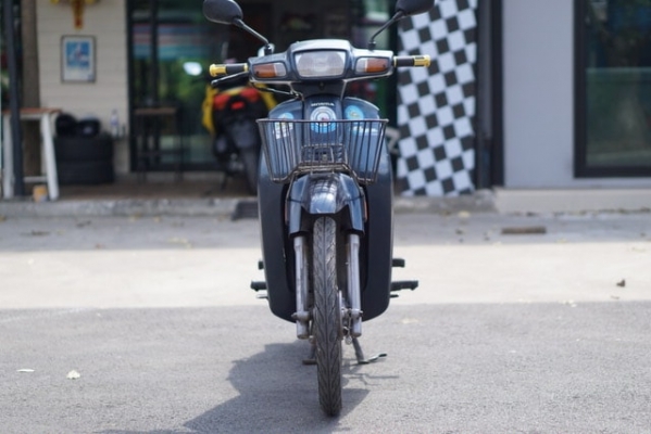 ร้าน วุฒิ นนบุรี ขาย HONDA ครีม100 สภาพสวยเดิมๆทะเบียนโอนเครื่องดีพร้อมใช้งาน
