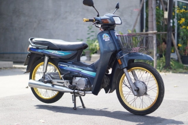 ร้าน วุฒิ นนบุรี ขาย HONDA ครีม100 สภาพสวยเดิมๆทะเบียนโอนเครื่องดีพร้อมใช้งาน
