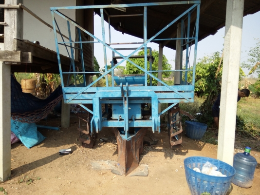 ลดสุดๆครับ..ขายครับเครื่องปลูกร่องคู่สภาพสวยๆงามๆครับราคาตัดต่อรองได้ครับ