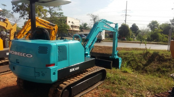 ขายรถขุดถูก!!! KOBELCO SK032 รถเก่านอกปรับสภาพพร้อมใช้งาน เครื่องดีระบบดี