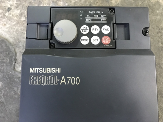 ขายอินเวอร์เตอร์ ปรับรอบมอเตอร์ Mitsubishi A700 3HP. 380V made in Japan สภาพสวยมากตัดตู้ พร้อมใช้งาน