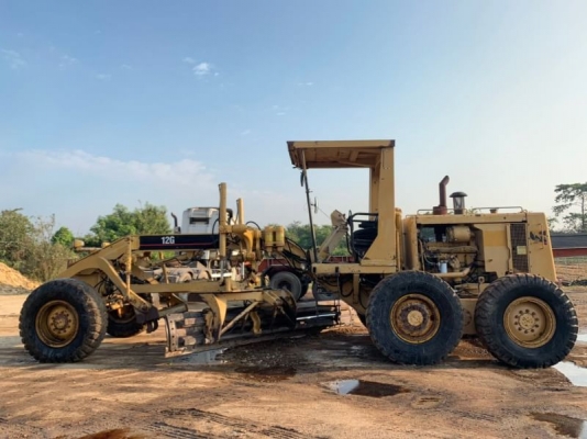 ขาย 1,380,000 รถเกรด CATTERPILAR 12 G ชีเรียลสูง 61M13830 เครื่อง 10 Z แรง ใบมีด 14 ฟุต สภาพสวยเก่านอก เอกสารเล่มทะเบียน รถสวยพร้อมใช้ รถอยู่ นครปฐม   090-772-3710 090-772-3708