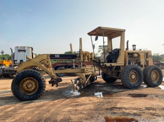 ขาย 1,380,000 รถเกรด CATTERPILAR 12 G ชีเรียลสูง 61M13830 เครื่อง 10 Z แรง ใบมีด 14 ฟุต สภาพสวยเก่านอก เอกสารเล่มทะเบียน รถสวยพร้อมใช้ รถอยู่ นครปฐม   090-772-3710 090-772-3708