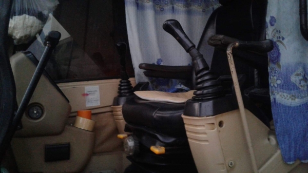 ขาย CAT 320 V2 เครื่องเดิม ปั๊มดี แอร์เย็น 13,000 ซม. เอกสารส่งเสริม รถพร้อมใช้งาน รถอยู่ อ. ท่าวุ้ง จ. ลพบุรี สนใจติดต่อได้ที่ โทร 0802719535 เบียร์ ขาย CAT 320 V2 เครื่องเดิม ปั๊มดี แอร์เย็น 13,000 ซม. เอกสารส่งเสริม รถพร้อมใช้งาน รถอยู่ อ. ท่าวุ้ง จ. ลพบุรี สนใจติดต่อได้ที่ โทร 0802719535 เบียร์