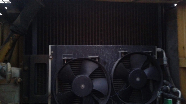 ขาย CAT 320 V2 เครื่องเดิม ปั๊มดี แอร์เย็น 13,000 ซม. เอกสารส่งเสริม รถพร้อมใช้งาน  รถอยู่ อ. ท่าวุ้ง  จ. ลพบุรี สนใจติดต่อได้ที่ โทร 0802719535 เบียร์