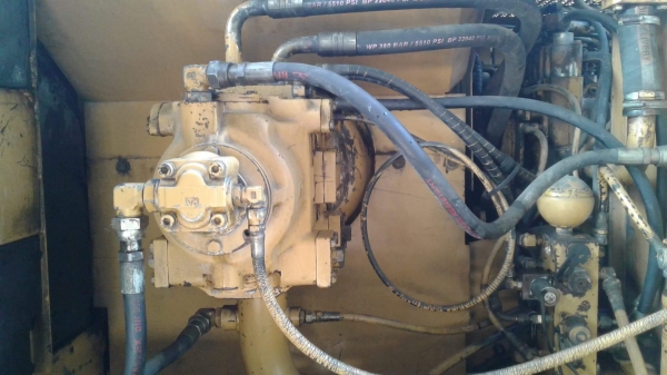 ขาย CAT 320 V2 เครื่องเดิม ปั๊มดี แอร์เย็น 13,000 ซม. เอกสารส่งเสริม รถพร้อมใช้งาน รถอยู่ อ. ท่าวุ้ง จ. ลพบุรี สนใจติดต่อได้ที่ โทร 0802719535 เบียร์ ขาย CAT 320 V2 เครื่องเดิม ปั๊มดี แอร์เย็น 13,000 ซม. เอกสารส่งเสริม รถพร้อมใช้งาน รถอยู่ อ. ท่าวุ้ง จ. ลพบุรี สนใจติดต่อได้ที่ โทร 0802719535 เบียร์