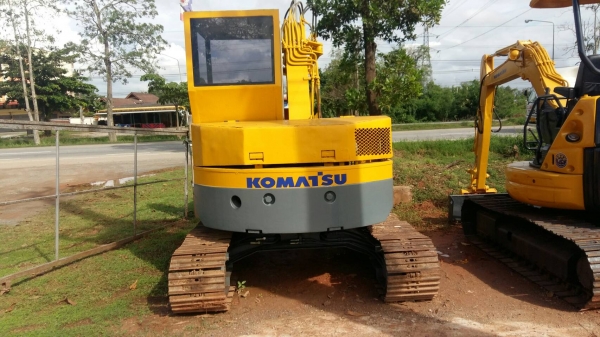 ขายเเม็คโฮ KOMATSU PC50 รถเก่านอก ปรับสภาพพร้อมใช้งาน ขายเเม็คโฮ KOMATSU PC50 รถเก่านอก ปรับสภาพพร้อมใช้งาน