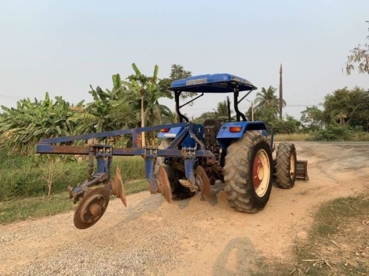 ขาย 425,000 รถไถ 2 เพลา NEWHOLLAND TT75 ทำงาน 3,xxx ชม เครื่องดี เกียร์ดี สภาพพร้อมใช้ เอกสารเล่มทะเบียน  รถอยู่  นครปฐม โทร 0610710295  สนใจ รายการสินค้า อื่นๆ ที่ เว็ปไชค์ Truck2Hand https://www.truck2hand.com/index.php?actions=content/search&amp;member