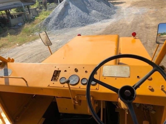 ขาย 495,000 รถบดล้อยาง 9 ล้อ SAKAI TS9 สภาพสวยสุดยอด พร้อมใข้ เครื่องดี เกียร์แรง ยางใหม่ เอกสารเล่มทะเบียน  รถอยู่  นครปฐม โทร 0610710295  สนใจ รายการสินค้า อื่นๆ ที่ เว็ปไชค์ Truck2Hand https://www.truck2hand.com/index.php?actions=content/search&amp;mem