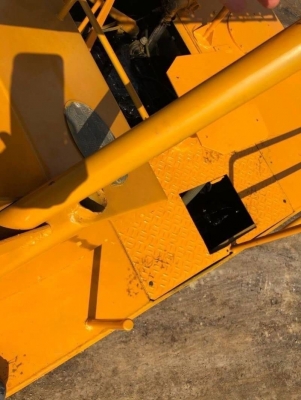 ขาย 495,000 รถบดล้อยาง 9 ล้อ SAKAI TS9 สภาพสวยสุดยอด พร้อมใข้ เครื่องดี เกียร์แรง ยางใหม่ เอกสารเล่มทะเบียน  รถอยู่  นครปฐม โทร 0610710295  สนใจ รายการสินค้า อื่นๆ ที่ เว็ปไชค์ Truck2Hand https://www.truck2hand.com/index.php?actions=content/search&amp;mem