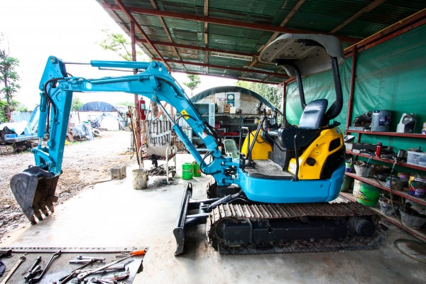 ขายรถแม็กโค สนใจติดต่อ 086-324-1992 086-775-7900