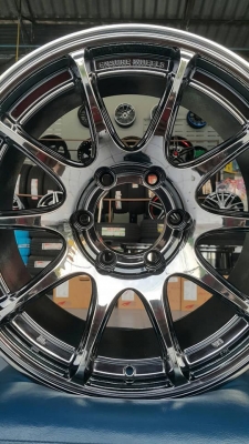 แม็กใหม่ขอบ 18 งานดีสีสวย ใส่กระบะ 6 รู