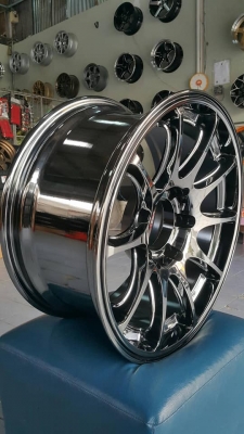 แม็กใหม่ขอบ 18 งานดีสีสวย ใส่กระบะ 6 รู