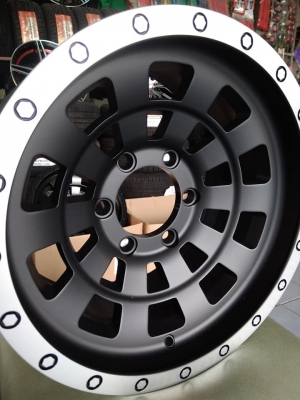 แม็กใหม่ขอบ 16 กระบะสายลุย ราคา 10500 บาท