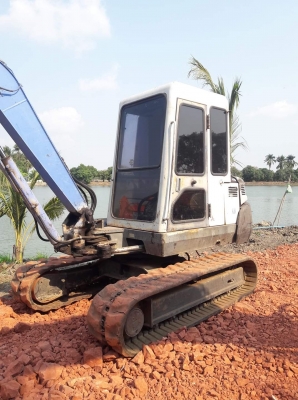 ขายจ้า..MITSUBISHI MM45B. เก่าใน สภาพดี เดิมๆๆ แอร์เย็น ใช้งานมาแค่ 6,xxxชั่วโมง โทร 089-3818694จ๊อย