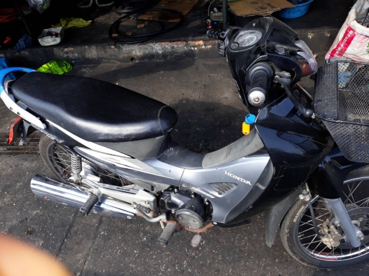็Honda wave 125 ปี 47 เล่มโอนลด 15300.- ็Honda wave 125 ปี 47 เล่มโอนลด 15300.-