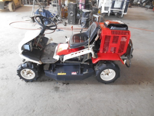 รถตัดหญ้า OREC RM95 18แรง พร้อมใช่งาน