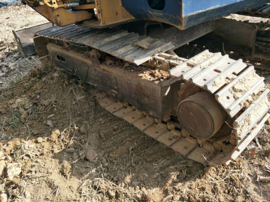 มี VDO ให้ชม.รถแบคโฮ KOMATSU PC30-5 มีที่ปรับระบบขับคอลโทรลมือ ราคา 150000