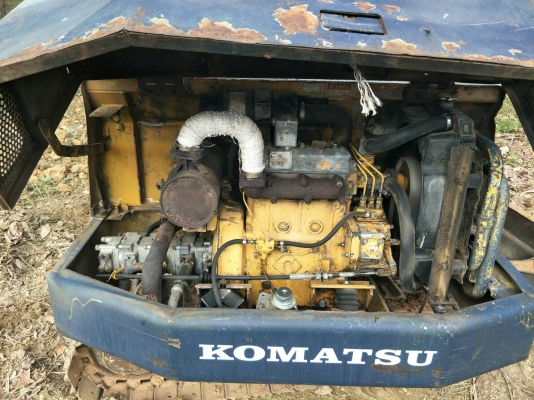 มี VDO ให้ชม.รถแบคโฮ KOMATSU PC30-5 มีที่ปรับระบบขับคอลโทรลมือ ราคา 150000 มี VDO ให้ชม.รถแบคโฮ KOMATSU PC30-5 มีที่ปรับระบบขับคอลโทรลมือ ราคา 150000