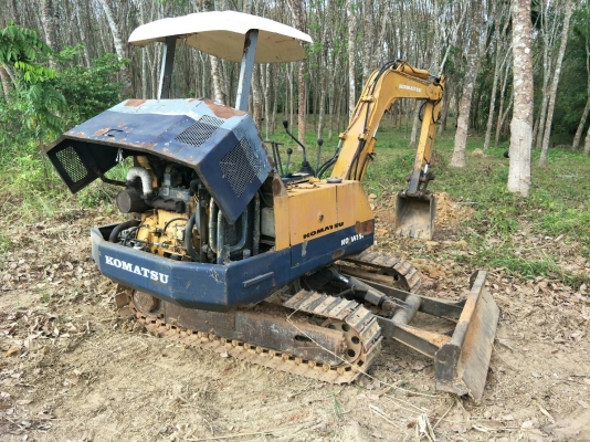 มี VDO ให้ชม.รถแบคโฮ KOMATSU PC30-5 มีที่ปรับระบบขับคอลโทรลมือ ราคา 150000