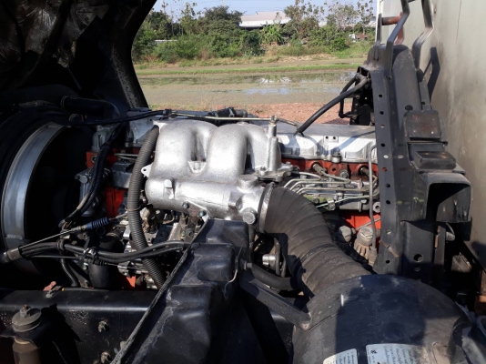 ขาย ISUZU 6 ล้อ ตู้ 10 บาน ปี 48 เครื่อง 200 ยาว 7.2 ม. เครื่องดี ยางดี คัสซีสวย ราคา 760,000 บาท ติ