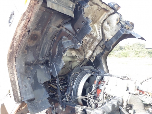 ขาย ISUZU 6 ล้อ ตู้ 10 บาน ปี 48 เครื่อง 200 ยาว 7.2 ม. เครื่องดี ยางดี คัสซีสวย ราคา 760,000 บาท ติ