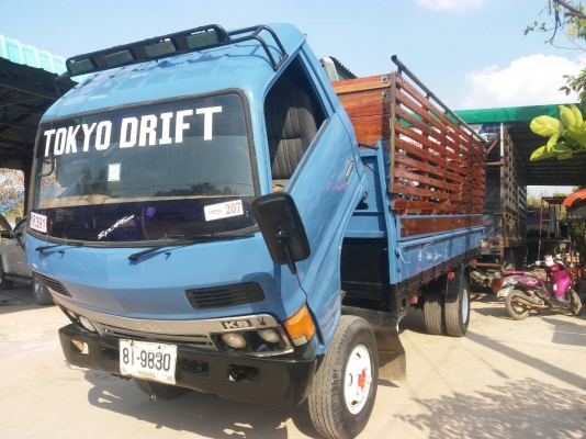 ขายรถบรรทุก6ล้อKS-32   เครื่อง110 Fหลัง เกียร์ร็อค กระบะยาว5เมตร คอกไม้ประดู่ทั้งคัน